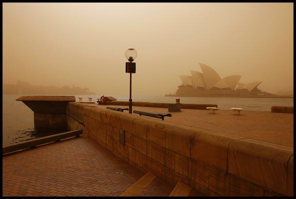 a faint Opera House in Sydney's dust storm of 23 September 2009