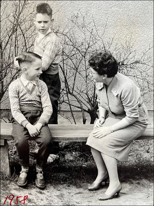 13 Carsten Thomas Mutti